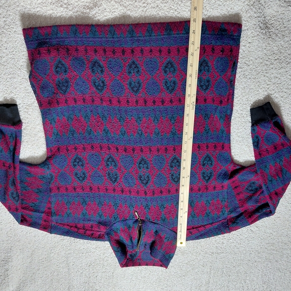 Women's Patterned Zip-Up Sweater - Pink and Blue trendy granola - Picture 6 of 8